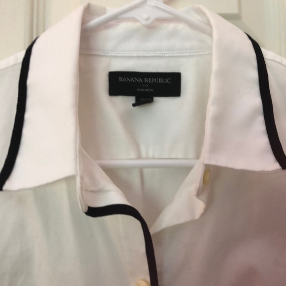 Classy white and black button down - Picture 2 of 5
